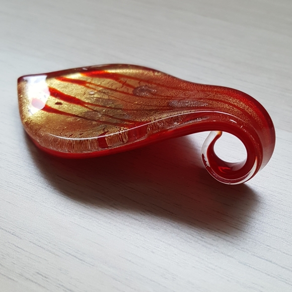 Glass and gold pendant - Picture 4 of 7